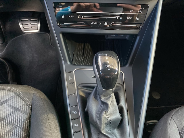 Volkswagen Polo 1.0 TSI DSG R-Line