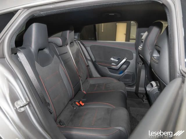 Mercedes-Benz CLA 200 AMG Line Shooting Brake