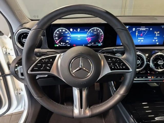 Mercedes-Benz A 180 Progressive