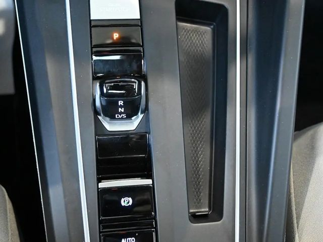 Volkswagen Golf DSG Life