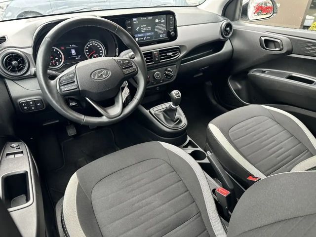 Hyundai i10 1.0