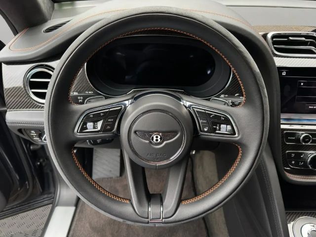 Bentley Bentayga V8