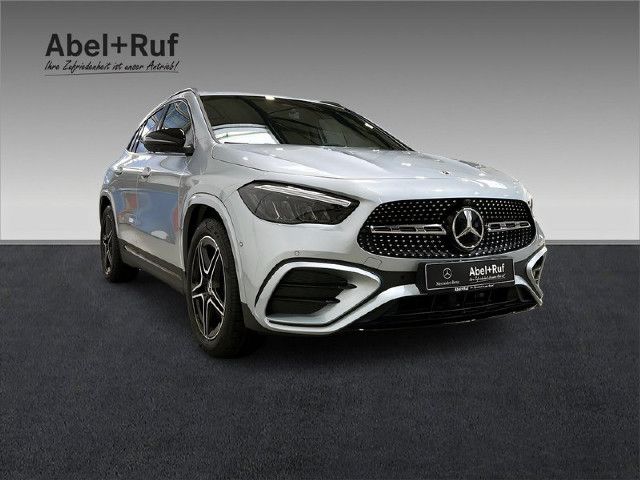 Mercedes-Benz GLA 200 AMG Line