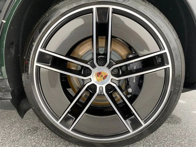 Porsche Taycan 4 Cross Turismo