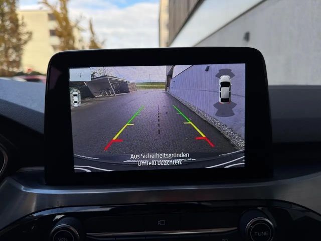 Ford Kuga 2.5 FHEV Aut., Neuwagenzustand !