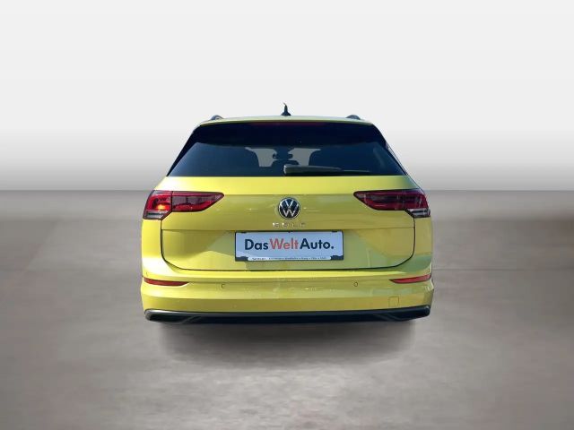 Volkswagen Golf Life Variant