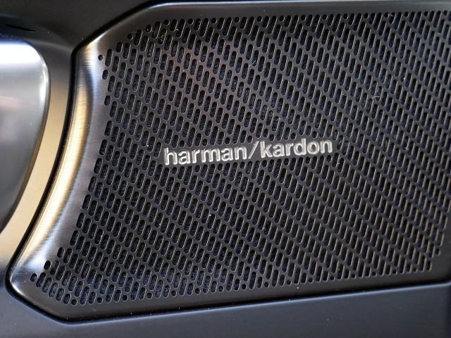 Volvo XC40 Dark Plus