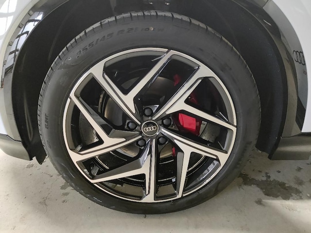 Audi Q6 e-tron Quattro