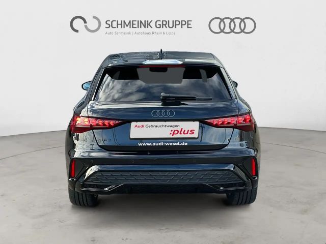 Audi A3 45 TFSI Hybride S-Line Sedan
