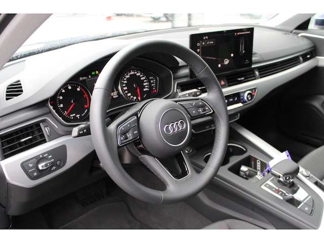 Audi A4 35 TFSI Avant S-Line S-Tronic