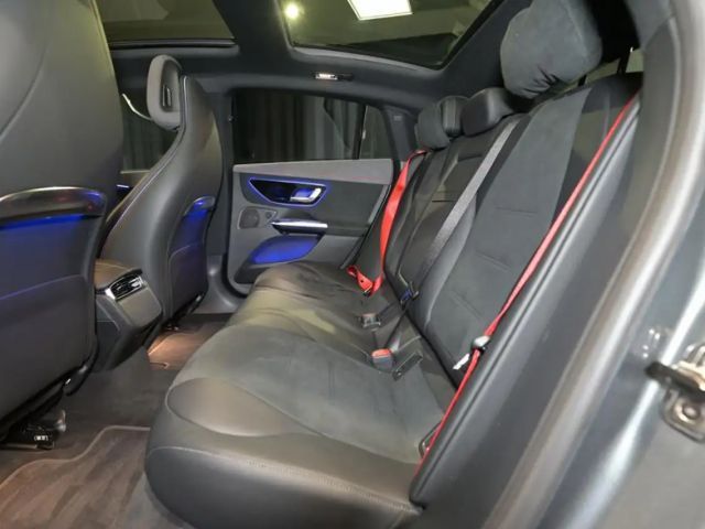 Mercedes-Benz EQE 300 AMG Line Sedan