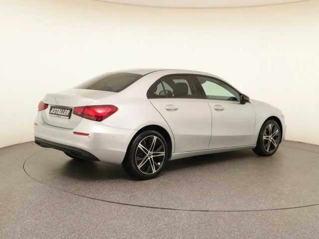 Mercedes-Benz A 180 Progressive