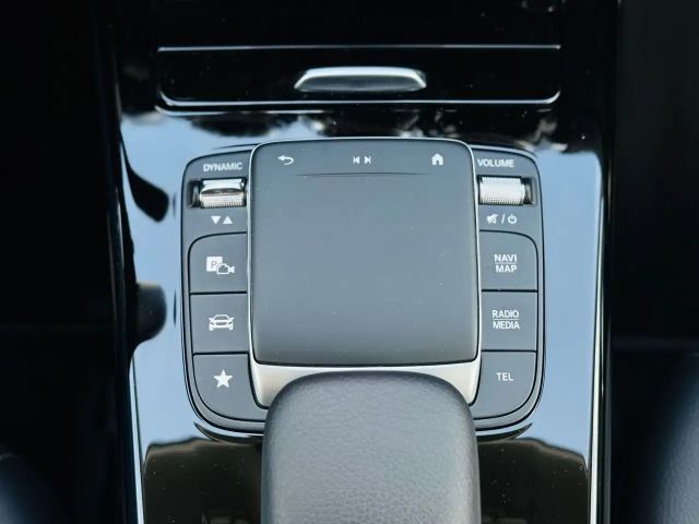 Mercedes-Benz A 220 A 220 d Progressive