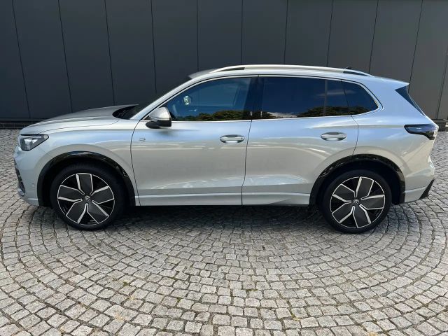 Volkswagen Tiguan 1.5 eTSI DSG IQ.Drive R-Line