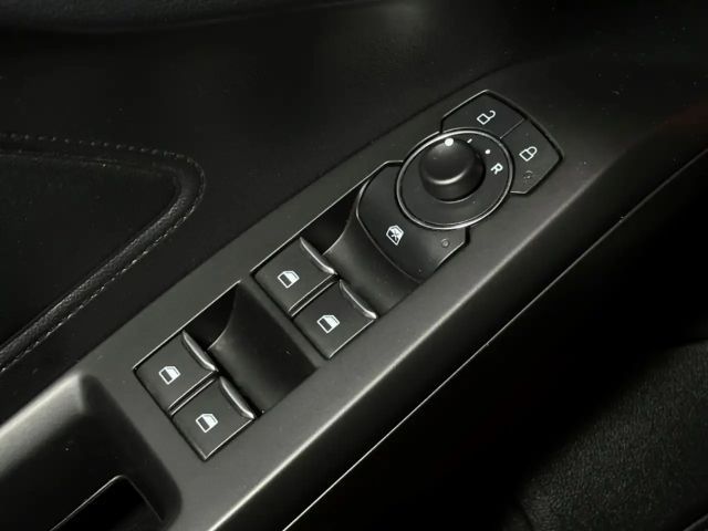 Ford Focus Cool & Connect