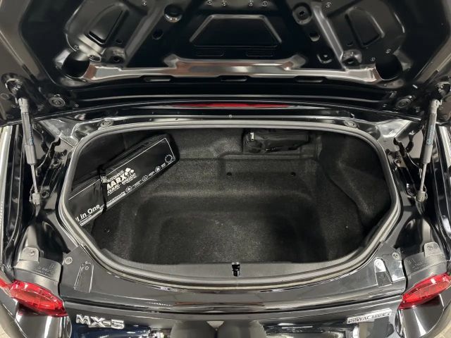 Mazda MX-5 Selection