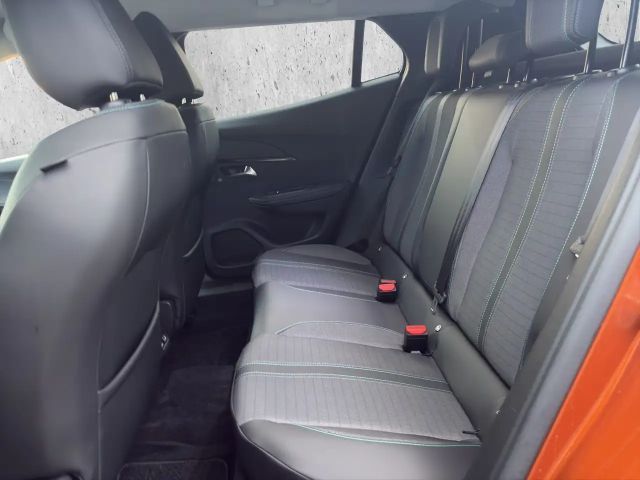 Peugeot E-2008 Allure Pack