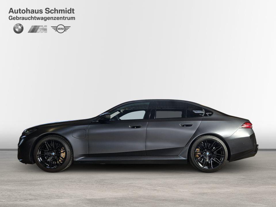 BMW M5 Sedan