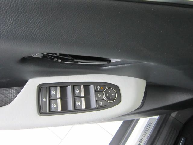 Renault Scenic E-Tech Iconic