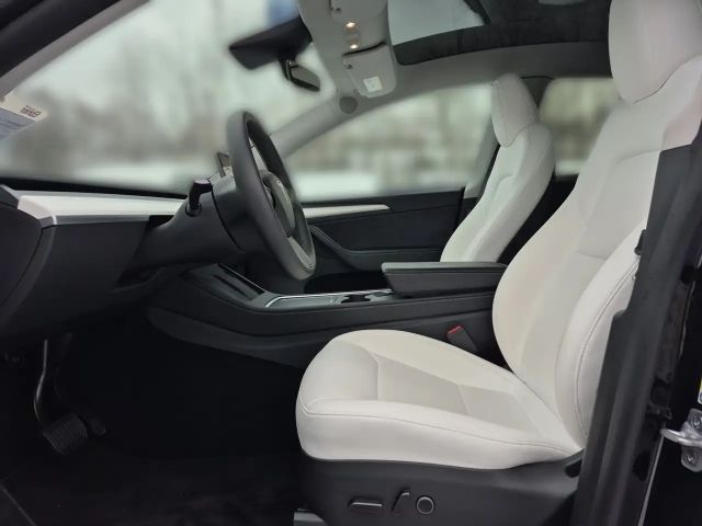 Tesla Model Y AWD Dual Motor Long Range