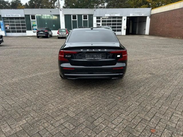 Volvo S60 AWD Dark Plus Recharge