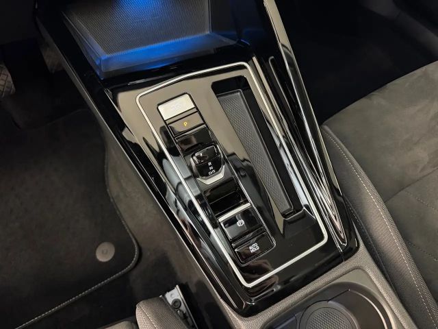 Volkswagen Golf 2.0 TDI DSG Style Variant