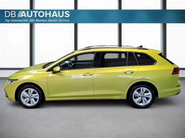 Volkswagen Golf 1.5 eTSI DSG Life