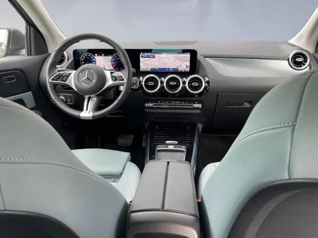 Mercedes-Benz GLA 200 Progressive