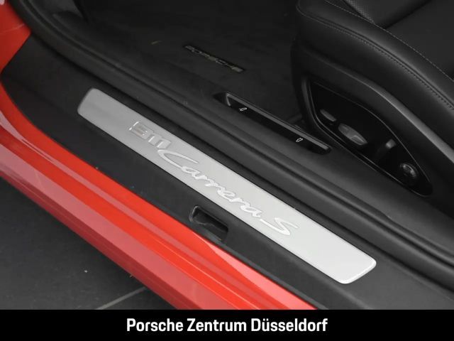 Porsche 992 Cabrio Carrera S