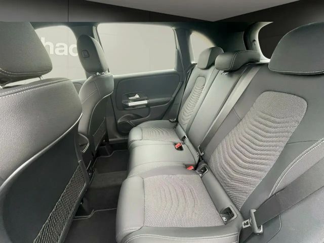 Mercedes-Benz B 200 B 200 PROGR+LED+KAMERA+EASY-P+ASSIST+CARPLAY+SHZ