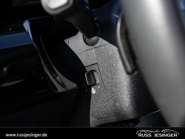 Mercedes-Benz GLA 180 Progressive