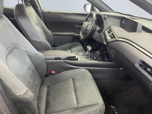 Lexus UX 250h Style Edition
