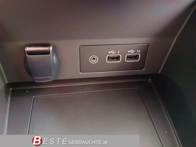 Mitsubishi ASX Invite