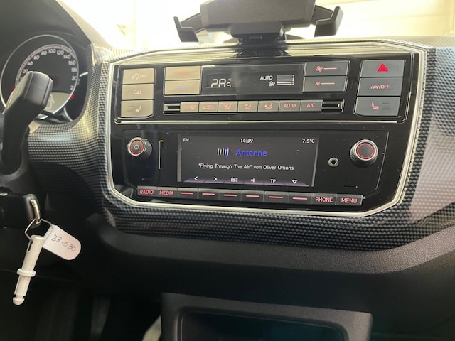 Volkswagen up! 1.0 PDC mit Kamera Klimaautomatik