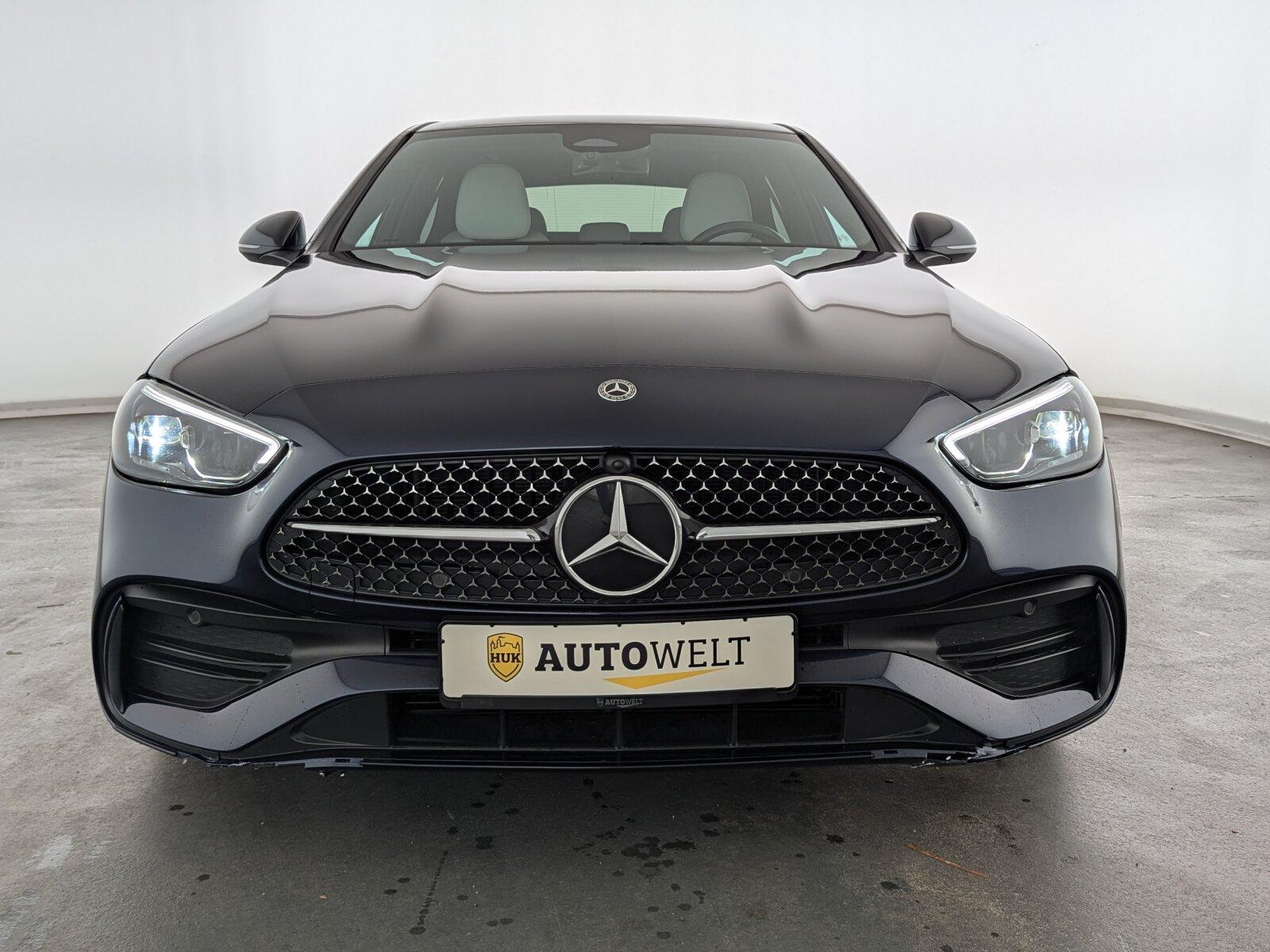 Mercedes-Benz C 200 4MATIC AMG Line Sedan