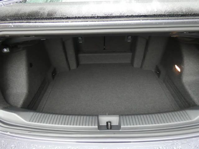 Volkswagen T-Roc 1.5 TSI Cabriolet R-Line