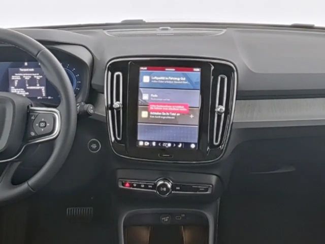 Volvo XC40 Dark Plus