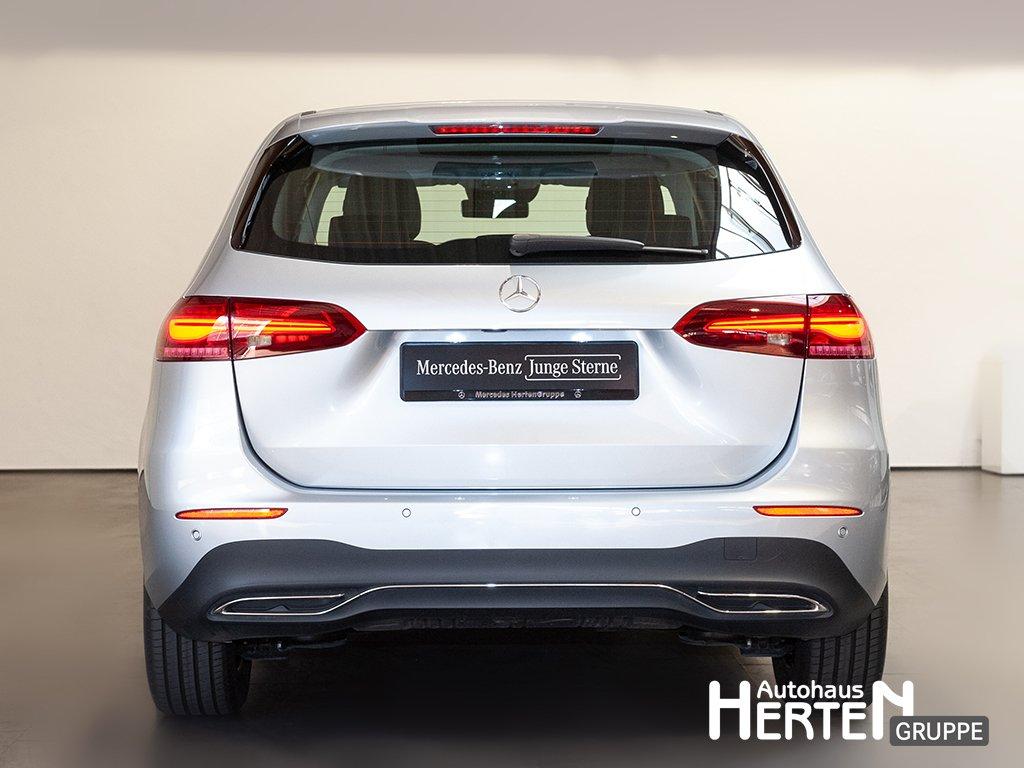 Mercedes-Benz B 180 Progressive Sedan