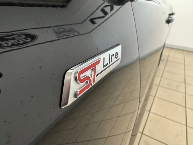 Ford Focus ST Line Wagon