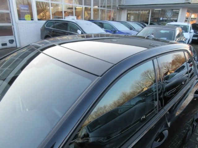 Volkswagen Golf 2.0 TSI DSG IQ.Drive R-Line