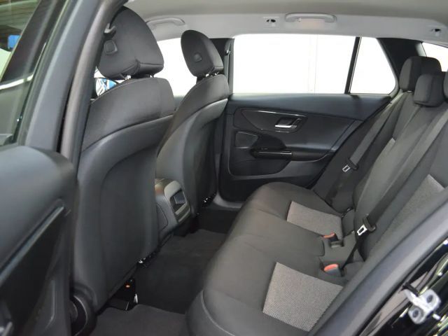 Mercedes-Benz C 220 C 220 d Estate