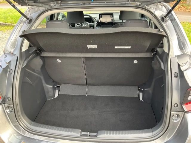 Toyota Yaris Hatchback Hybride Team D