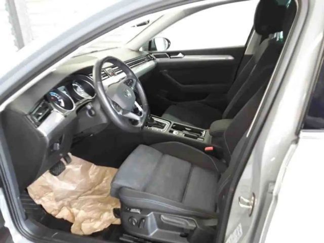 Volkswagen Passat GTE Variant