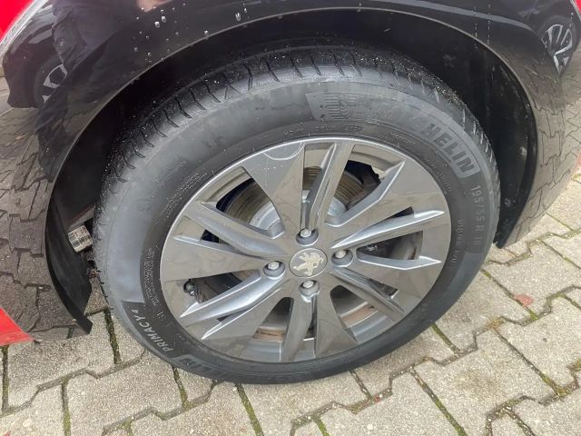 Peugeot E-208 Allure Pack