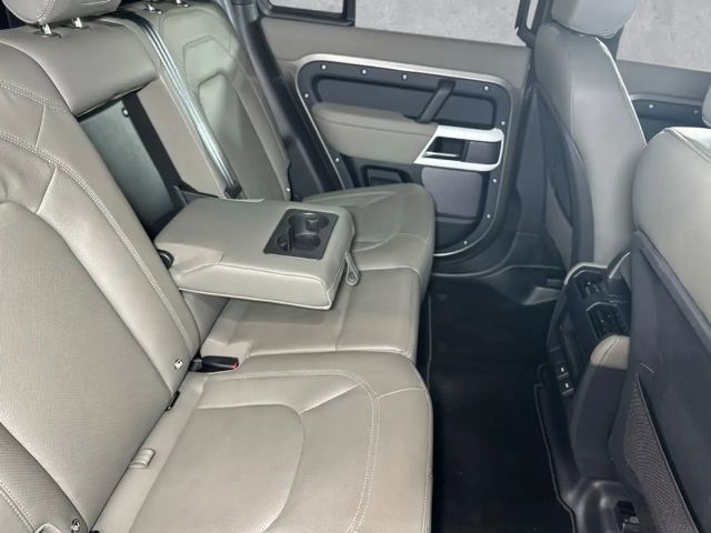 Land Rover Defender 110 P400 SE