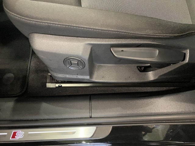 Audi A3 35 TDI S-Line S-Tronic Sedan