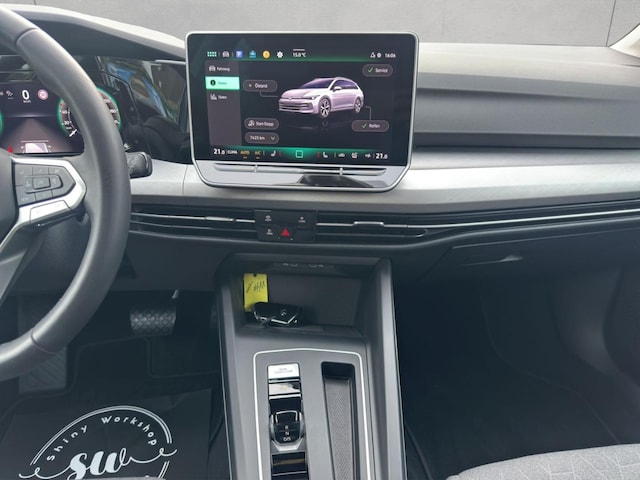 Volkswagen Golf 1.5 eTSI DSG Life Variant