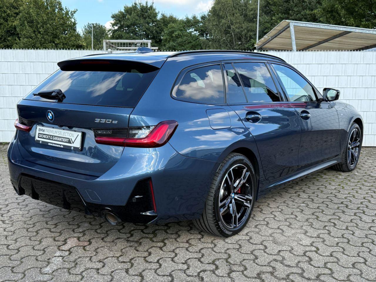 BMW 330 330e Touring