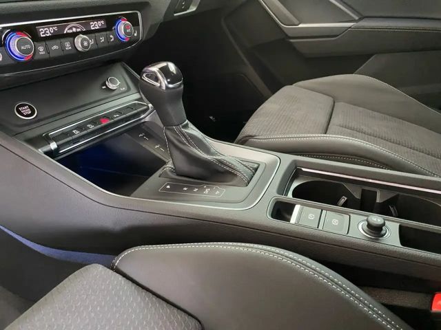 Audi Q3 35 TDI Business S-Line