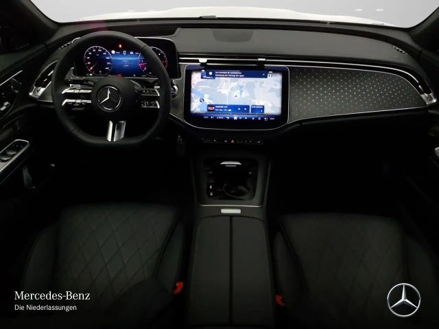 Mercedes-Benz E 220 AMG Line E 220 d Sedan